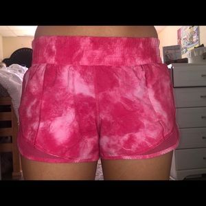 Pink type die lulu lemon shorts